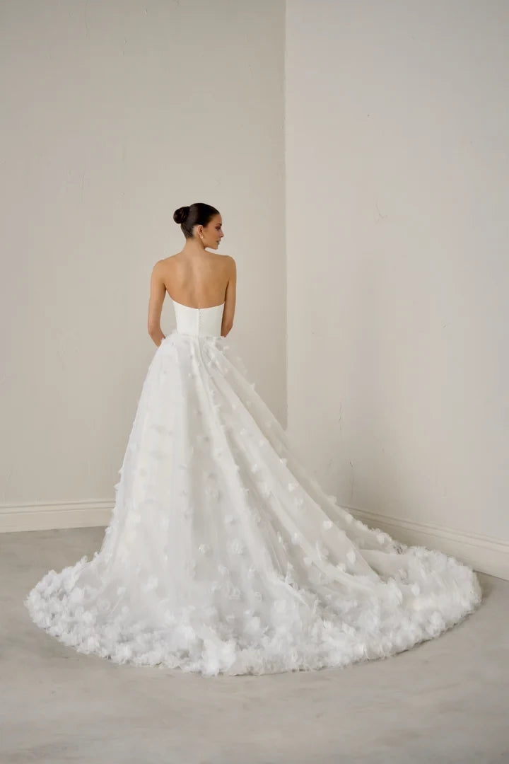3D Floral Ball Gown with Satin Strapless Pointed Neckline Wedding Dresses
