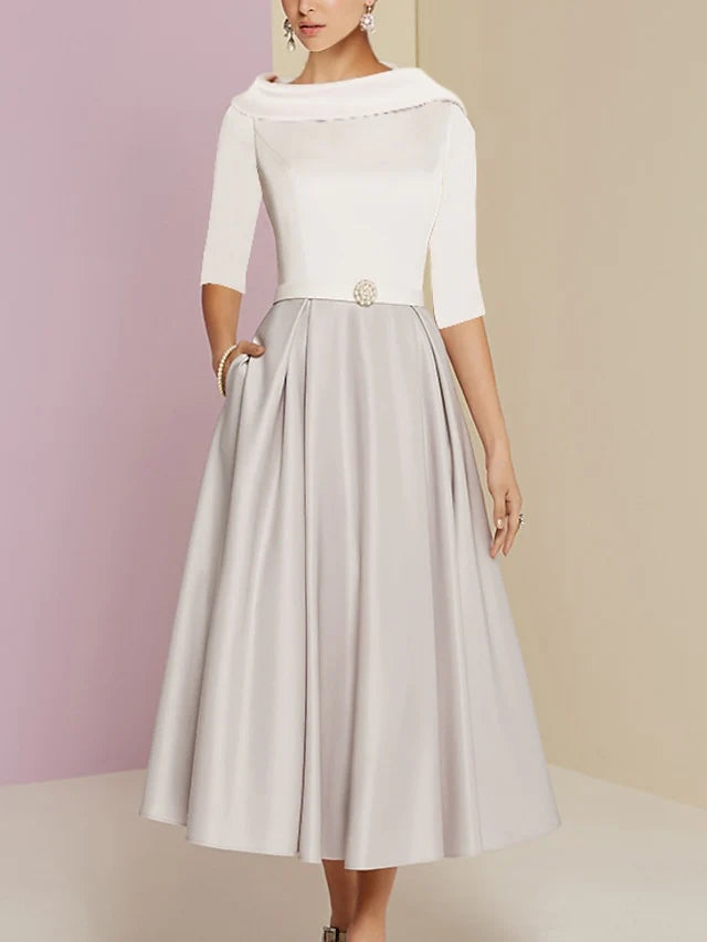 A-Line/Princess Jewel Neck Half Sleeve Mother of the Bride Dresses with Pleats