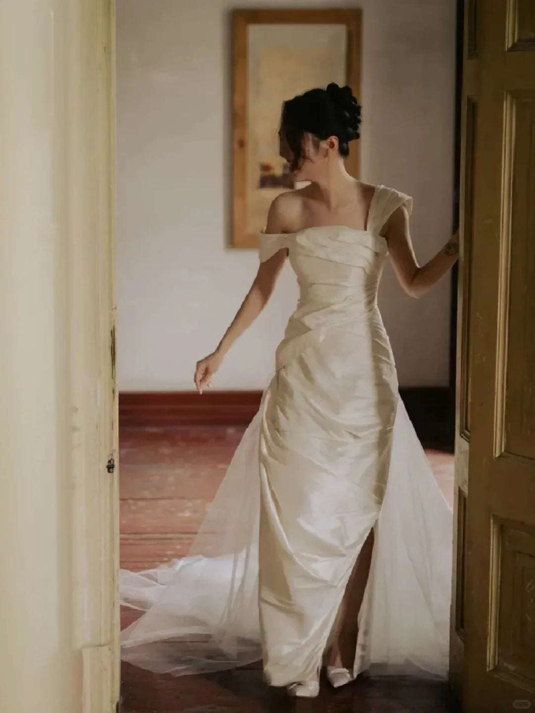 Asymmetrical One-Shoulder Bridal Gown with Slit & Train
