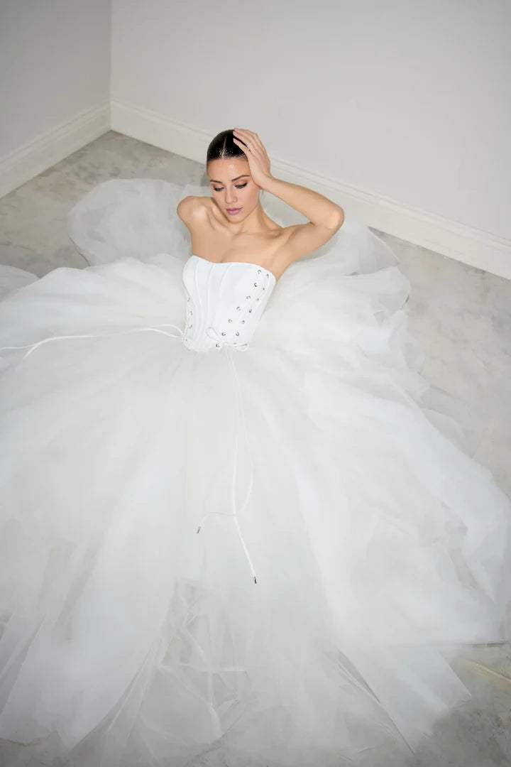 Basque Waist Tulle Ball Gown with Front Corset Ties Wedding Dresses