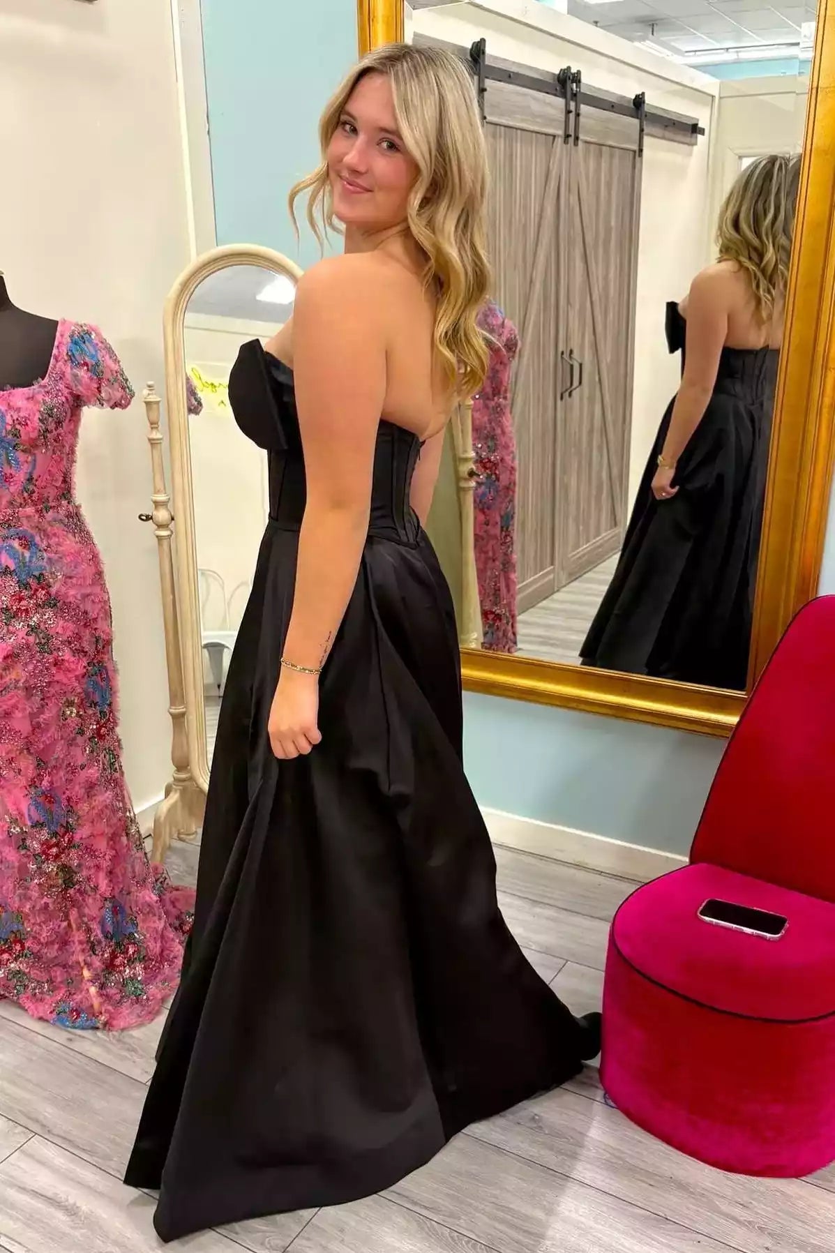 Black Satin Strapless Bow-Cutout Ball Gown – Sophisticated & Glamorous Evening Party Dress