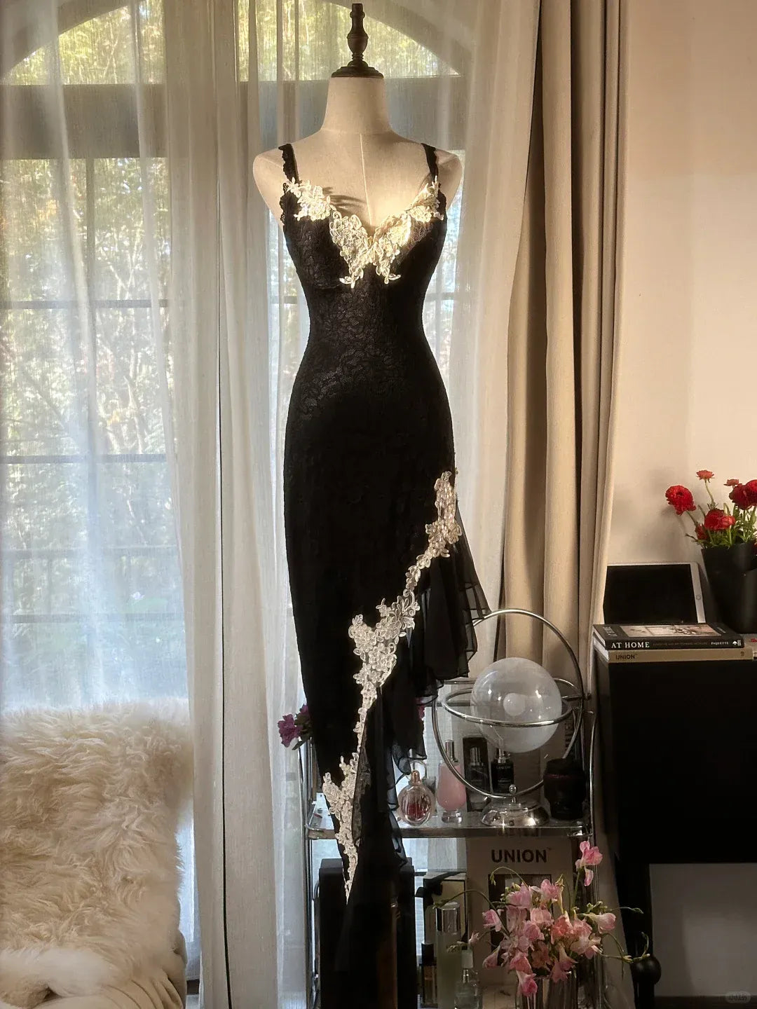 Black Spaghetti Strap Floral Lace Mermaid Gown with High-Low Ruffle Hem
