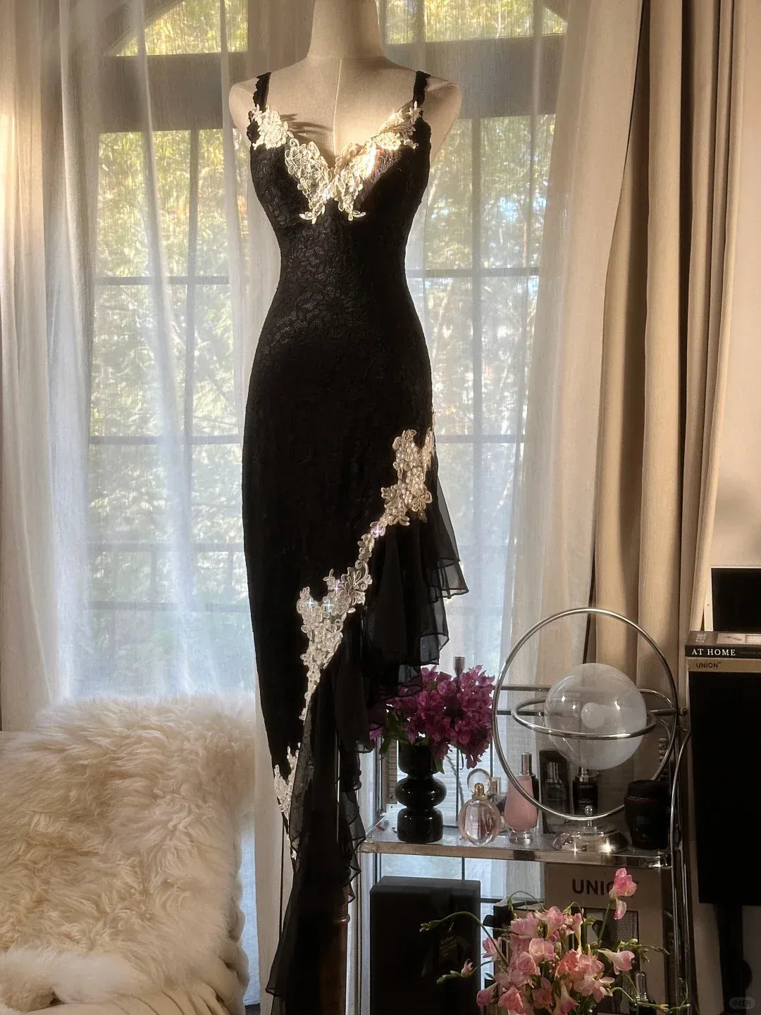 Black Spaghetti Strap Floral Lace Mermaid Gown with High-Low Ruffle Hem