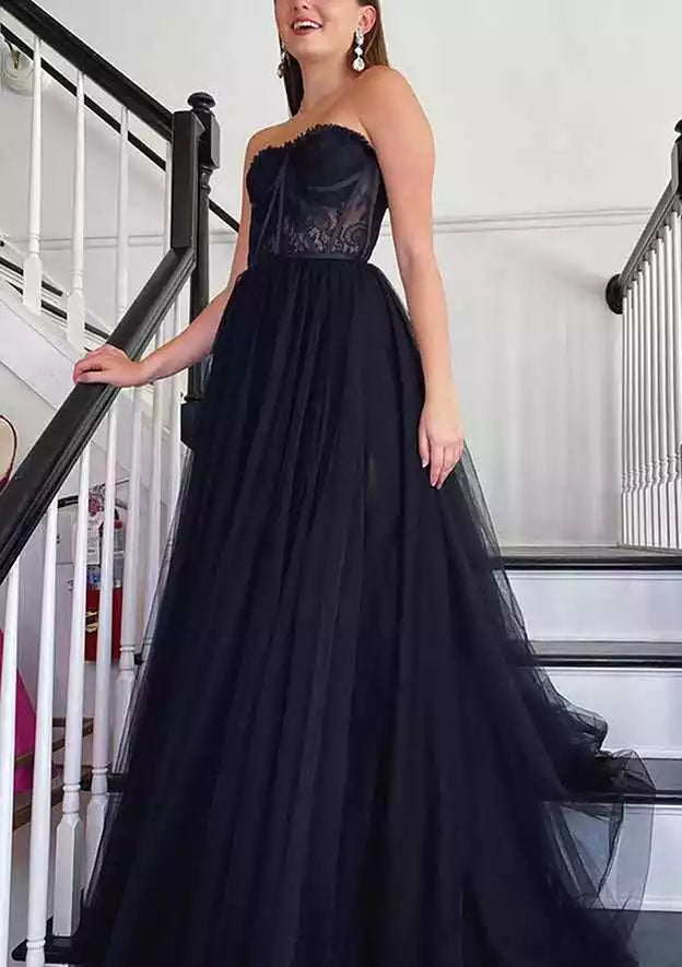 Black Tulle Strapless Ball Gown with Lace Bodice – Romantic & Sophisticated Evening Party Dress