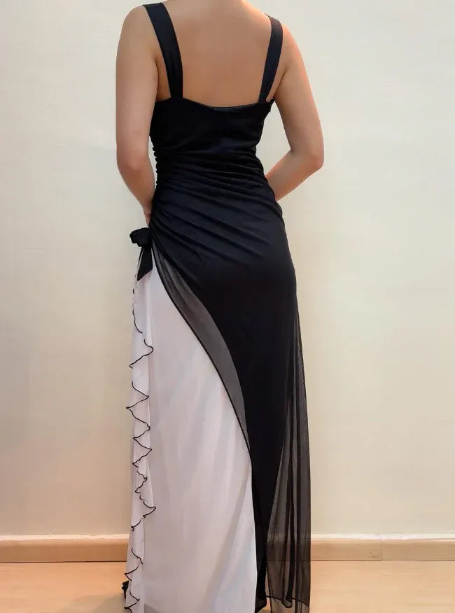 Black and White Colorblock Spaghetti Strap Sweetheart Ruched Maxi Gown with Ruffle