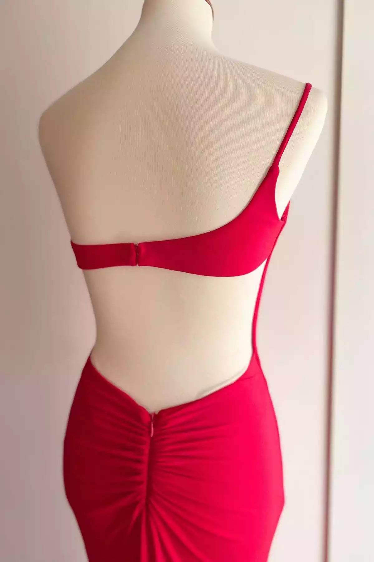 Bold Scarlet One-Shoulder Mermaid Gown with Open Back