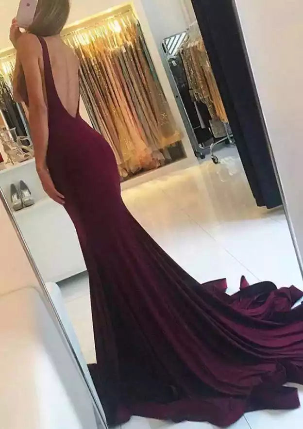 Burgundy Square-Neck Open-Back Mermaid Gown – Luxe & Elegant Evening Party Dress
