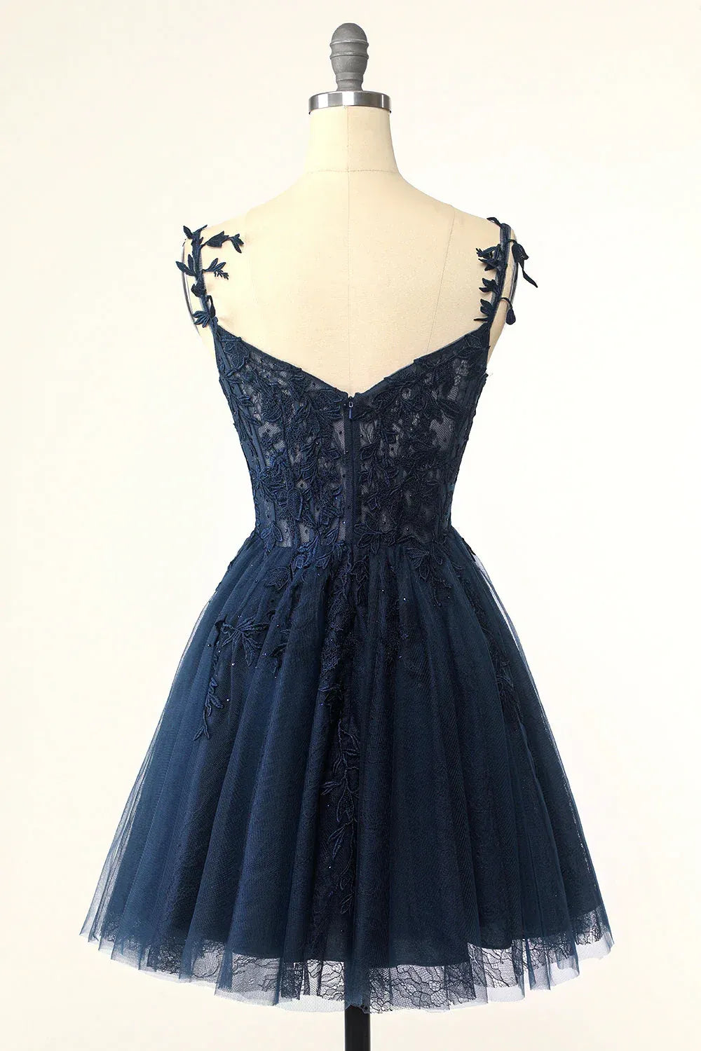 Charming A-Line Sweetheart Floral Lace Navy Blue Homecoming Dresses