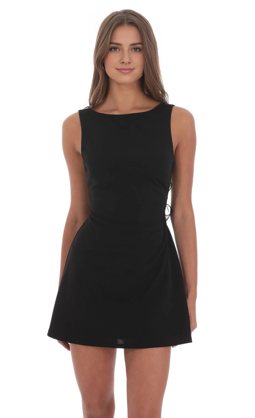 Chic A-Line Boat-Neck Sleeveless Bow-Back Short Length Homecoming Dresses