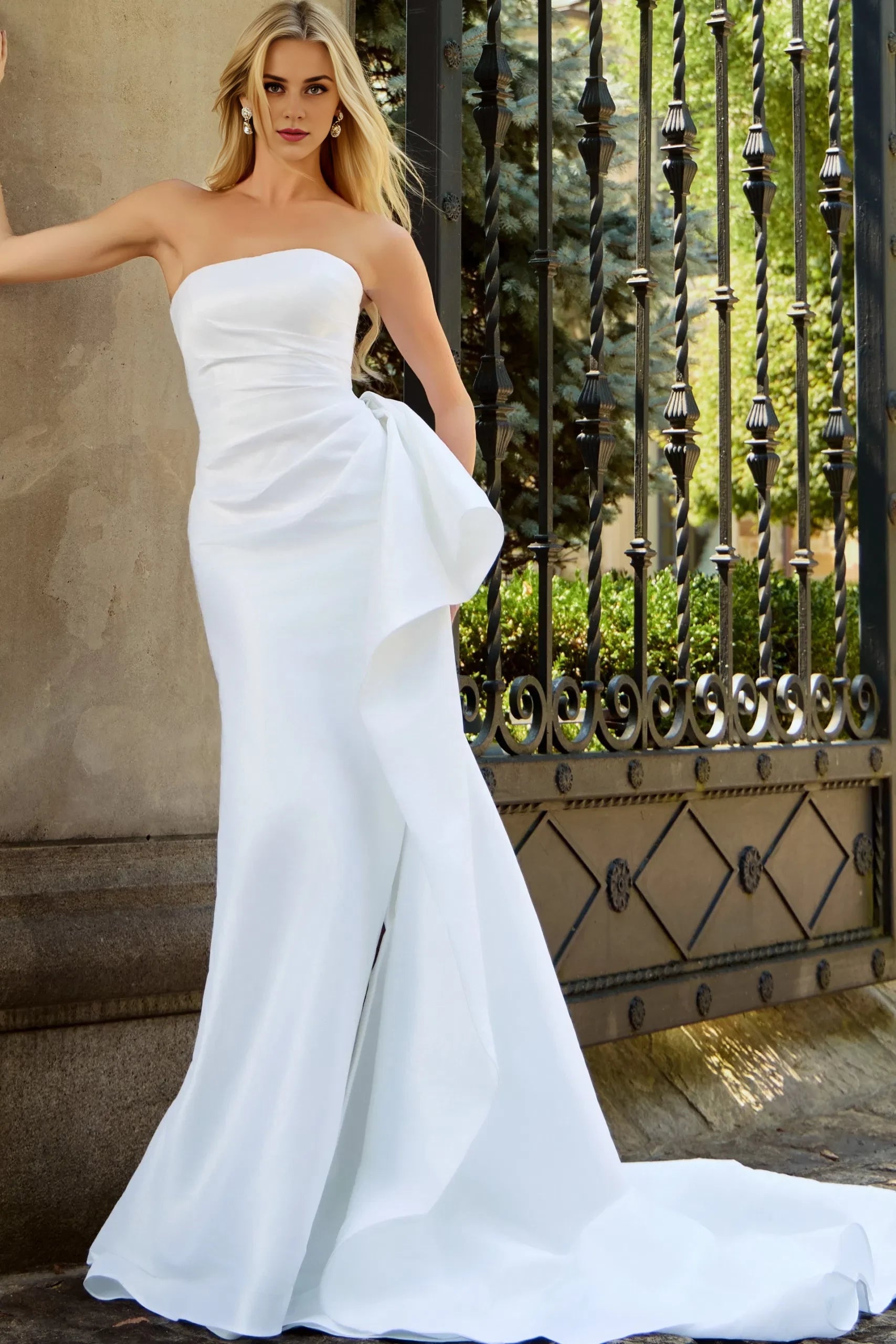 Chic Mermaid Strapless Ruffle-Accent Pearl-Button Back Train Length Wedding Dresses