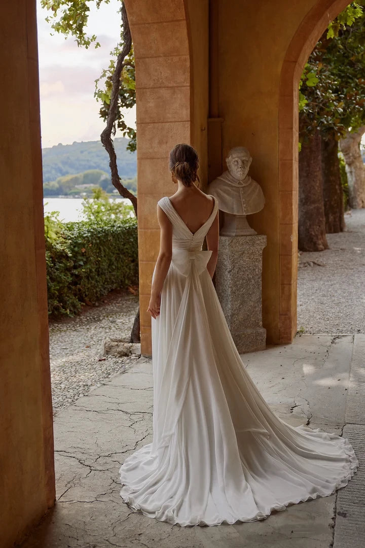Chiffon A-Line Wedding Dress with Pleated V-Neckline and Bow Wedding Dresses