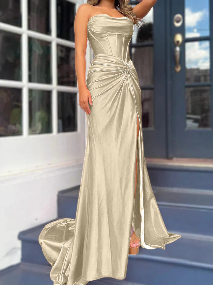 Classic Sheath/Column Sleeveless Crisscross Back Court Train Evening Dress With Split Side