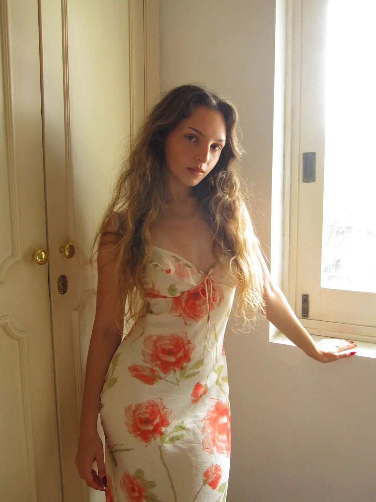 Cream Rose Print Midi Dress – Ruffle Strap Sweetheart Neckline Gown