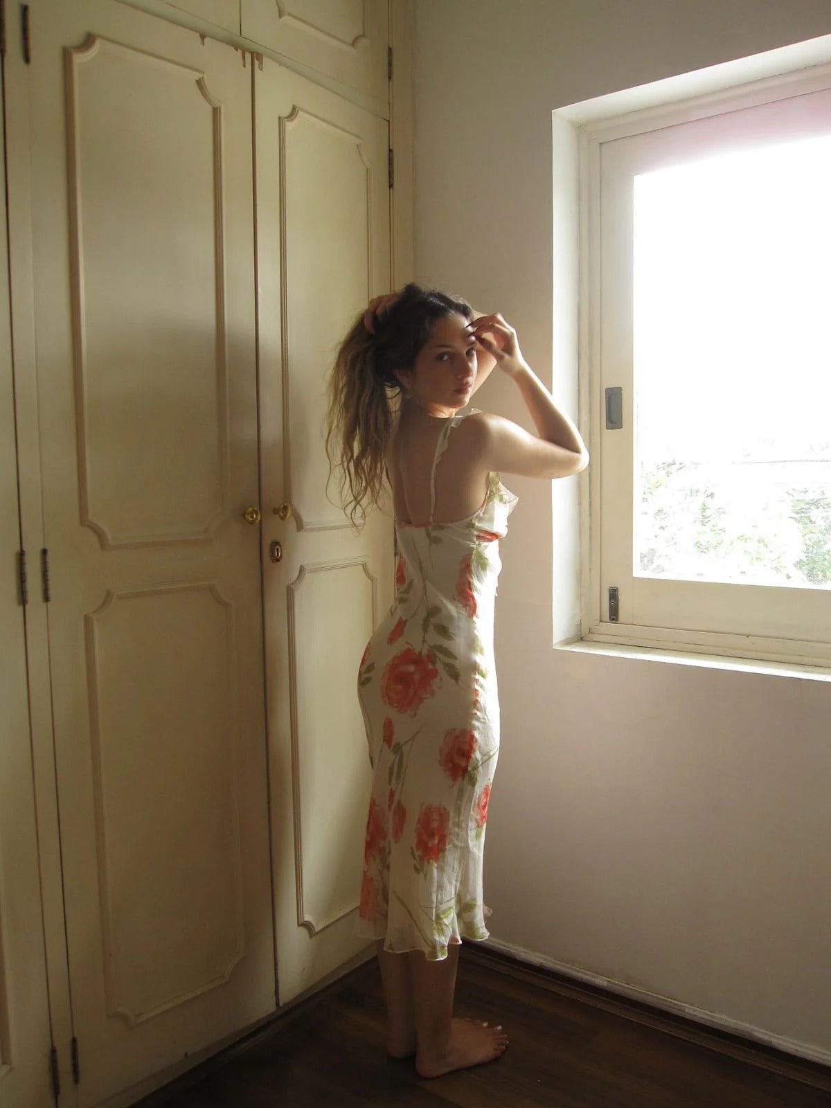 Cream Rose Print Midi Dress – Ruffle Strap Sweetheart Neckline Gown