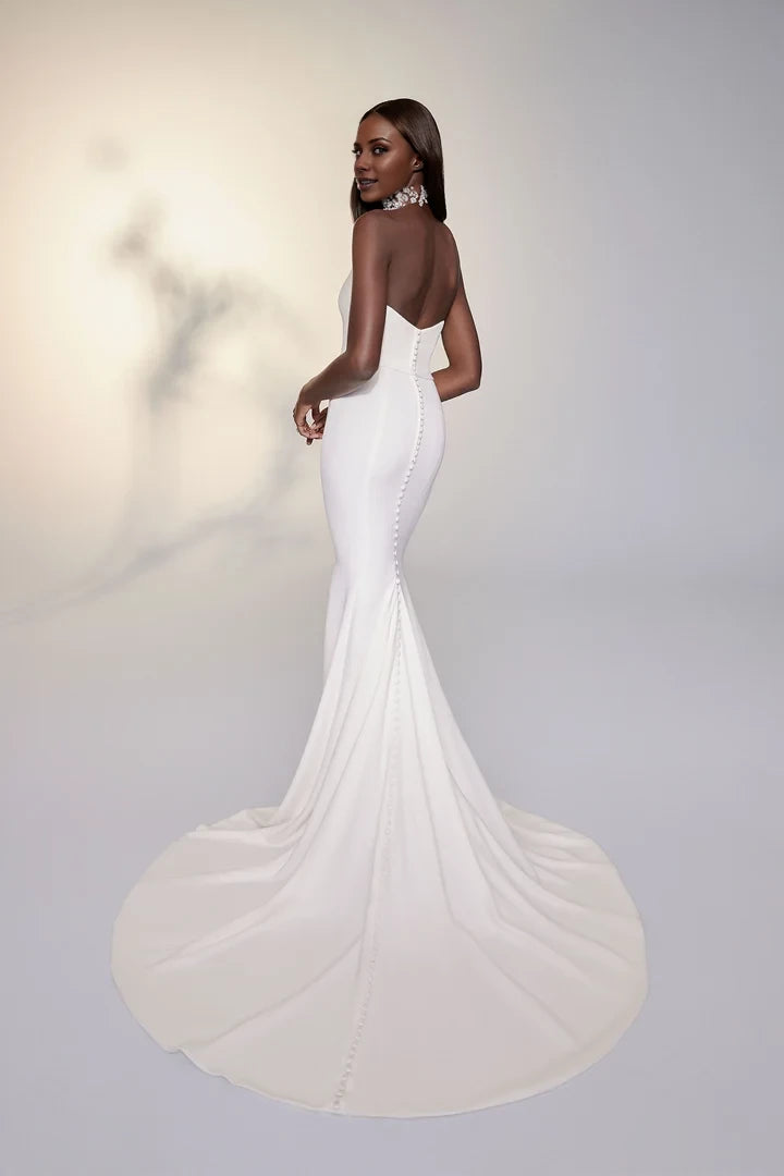 Crepe Strapless V-Neck Mermaid Gown Wedding Dresses