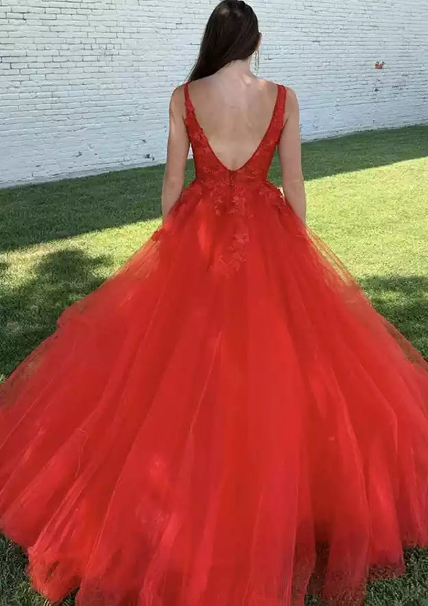 Crimson Red Tulle Sleeveless Lace Ball Gown – Romantic & Dazzling Evening Party Dress
