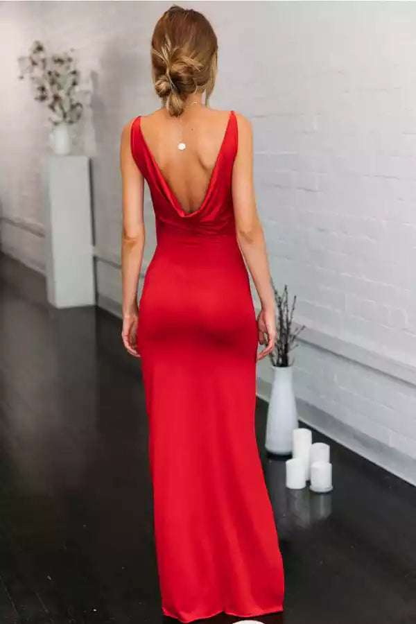Crimson Satin Spaghetti Strap Deep V Open-Back Slit Gown – Bold & Alluring Evening Party Dress