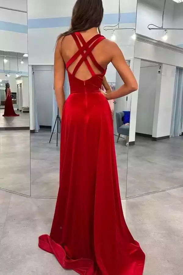 Crimson Velvet Crisscross Back Deep V Slit Train Gown – Luxe & Alluring Evening Party Dress
