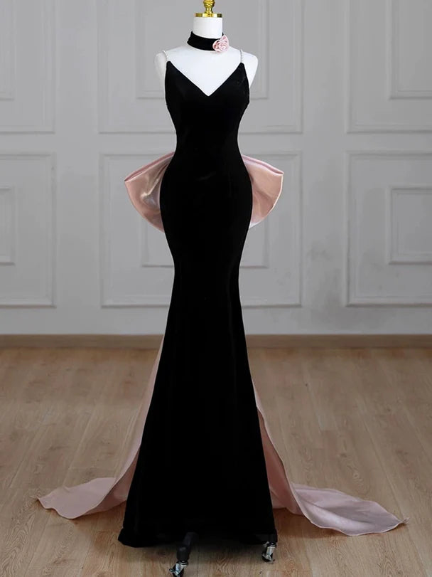 Dramatic Mermaid Halter-Neck Velvet Contrast-Bow Train Length Evening Dresses