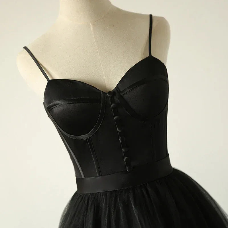 Dramatic A-Line Sweetheart Corset-Bodice Black Tulle Prom Dresses
