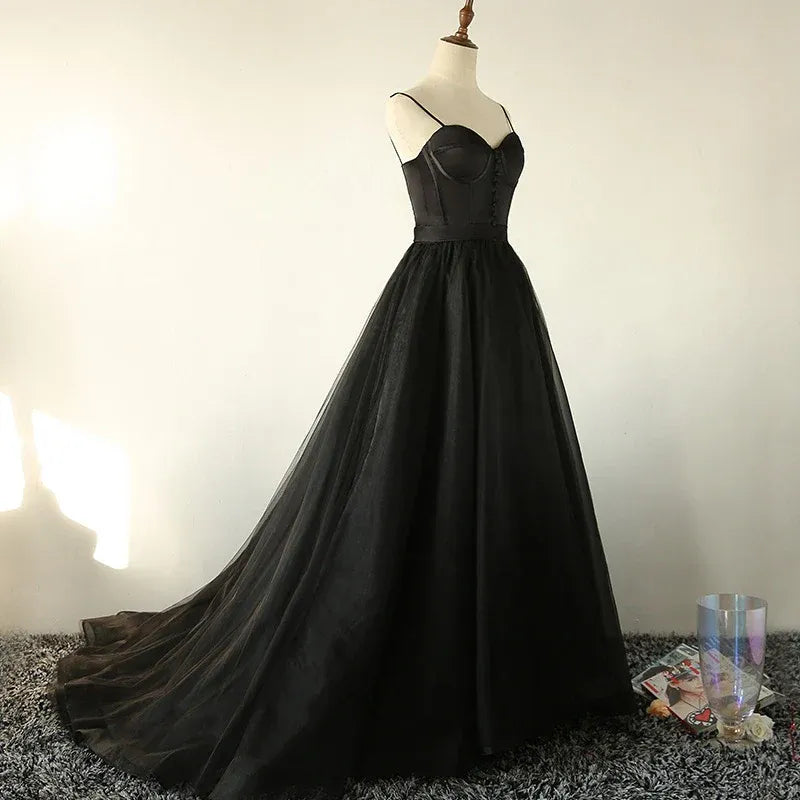 Dramatic A-Line Sweetheart Corset-Bodice Black Tulle Prom Dresses