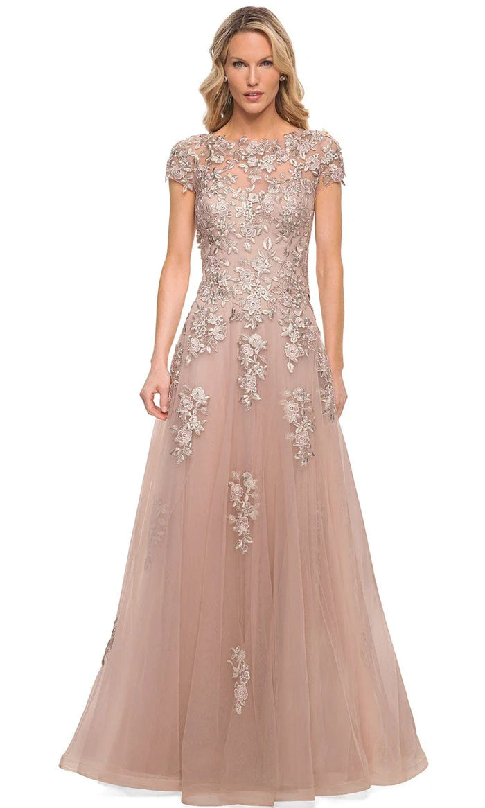 Elegant A-Line Boat-Neck Cap-Sleeve Lace-Back Blush 3D-Floral-Lace Tulle Floor-Length Mother of the Bride Dresses