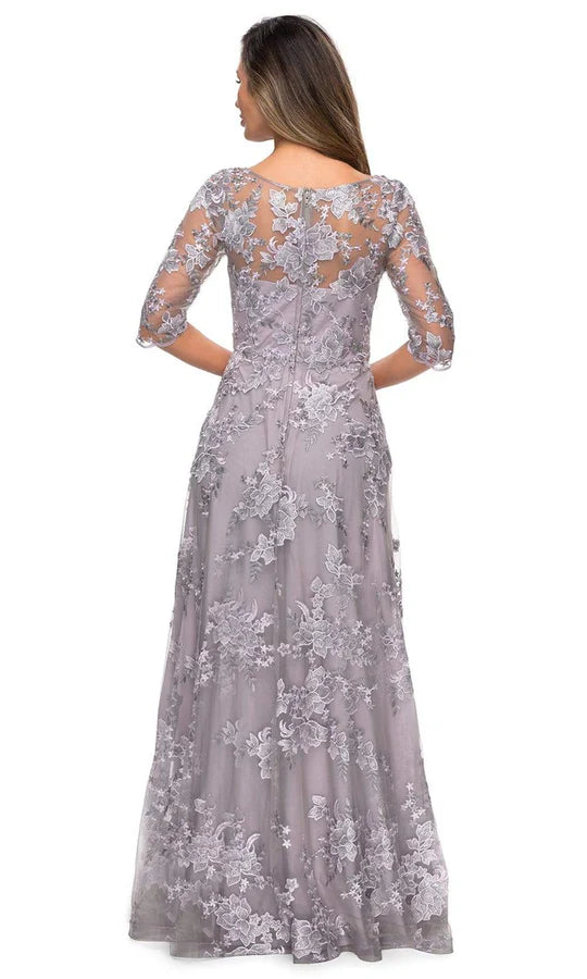 Elegant A-Line Boat-Neck Three-Quarter-Sleeve Lace-Back Dusty-Silver Floral-Embroidered Tulle Floor-Length Mother of the Bride Dresses