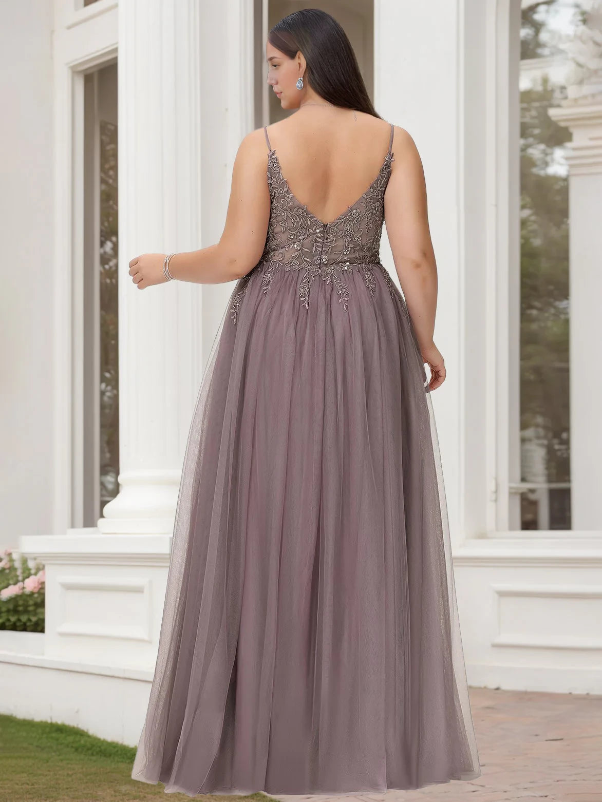 Plus Size Elegant A - Line Plunge Neck Sleeveless Open Back Long Length Prom Dresses
