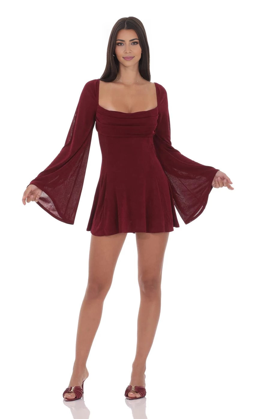 Elegant A-Line Square-Neck Bell-Sleeve Lace-Up Back Short Length Homecoming Dresses