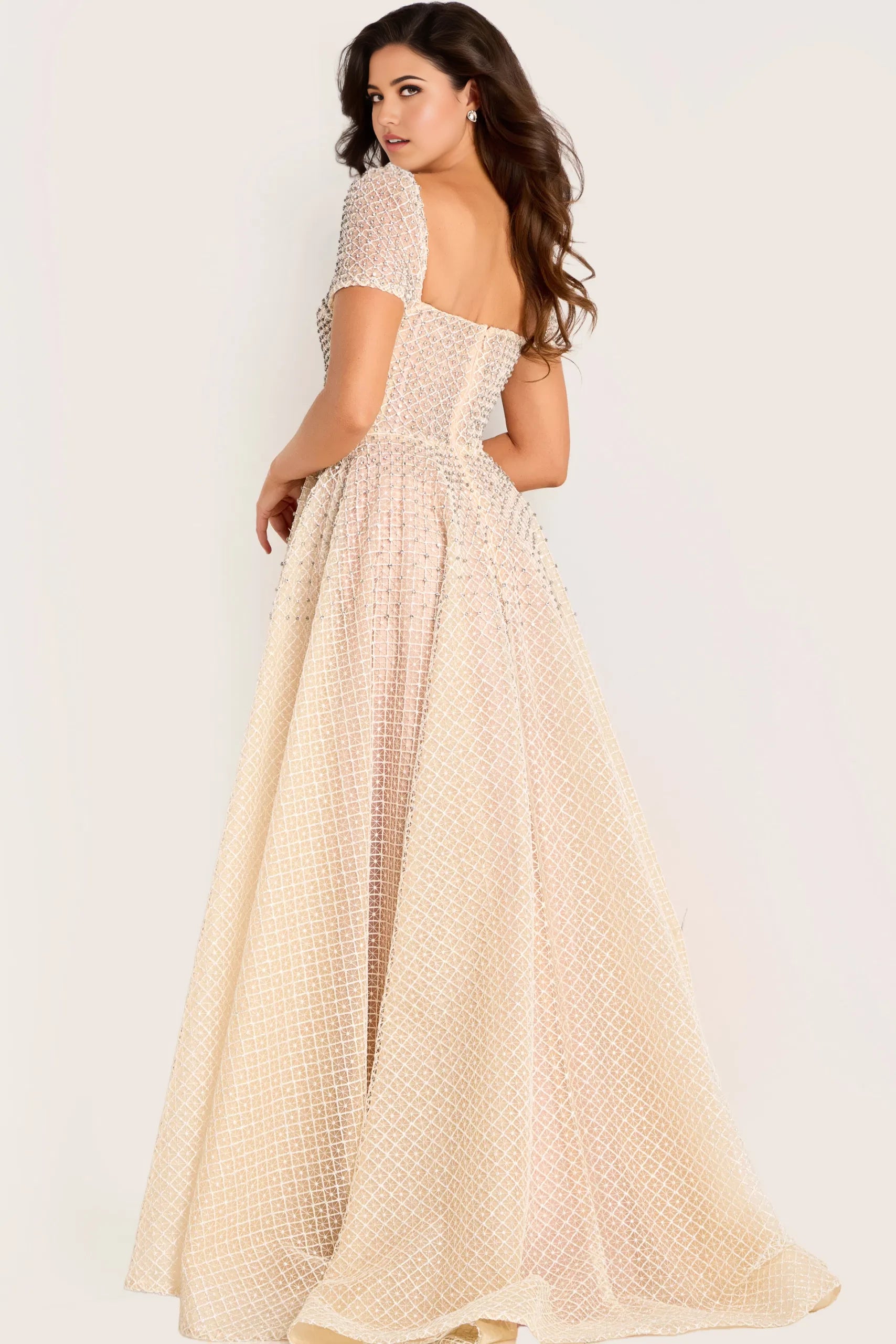 Elegant Ball Gown Square Neck Beaded-Accent Short-Sleeve Long Length Evening Dresses