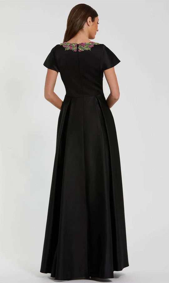 Elegant Ballgown Crew-Neck Cap-Sleeve-Zip-Back Black Satin Floor-Length Mother of the Bride Dresses