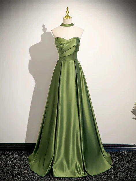 Elegant Ballgown Halter-Neck Satin Ruched Lace-Up Back Floor-Length Evening Dresses