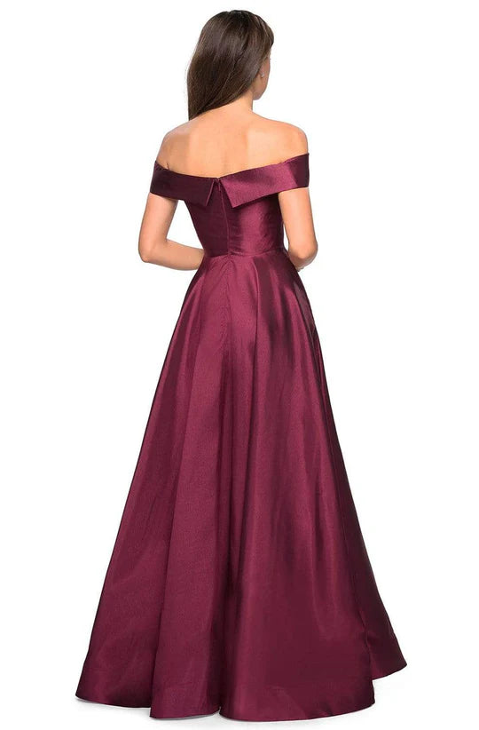 Elegant Ballgown Off-Shoulder Sleeveless Open-Back Burgundy Satin Floor-Length Mother of the Bride Dresses