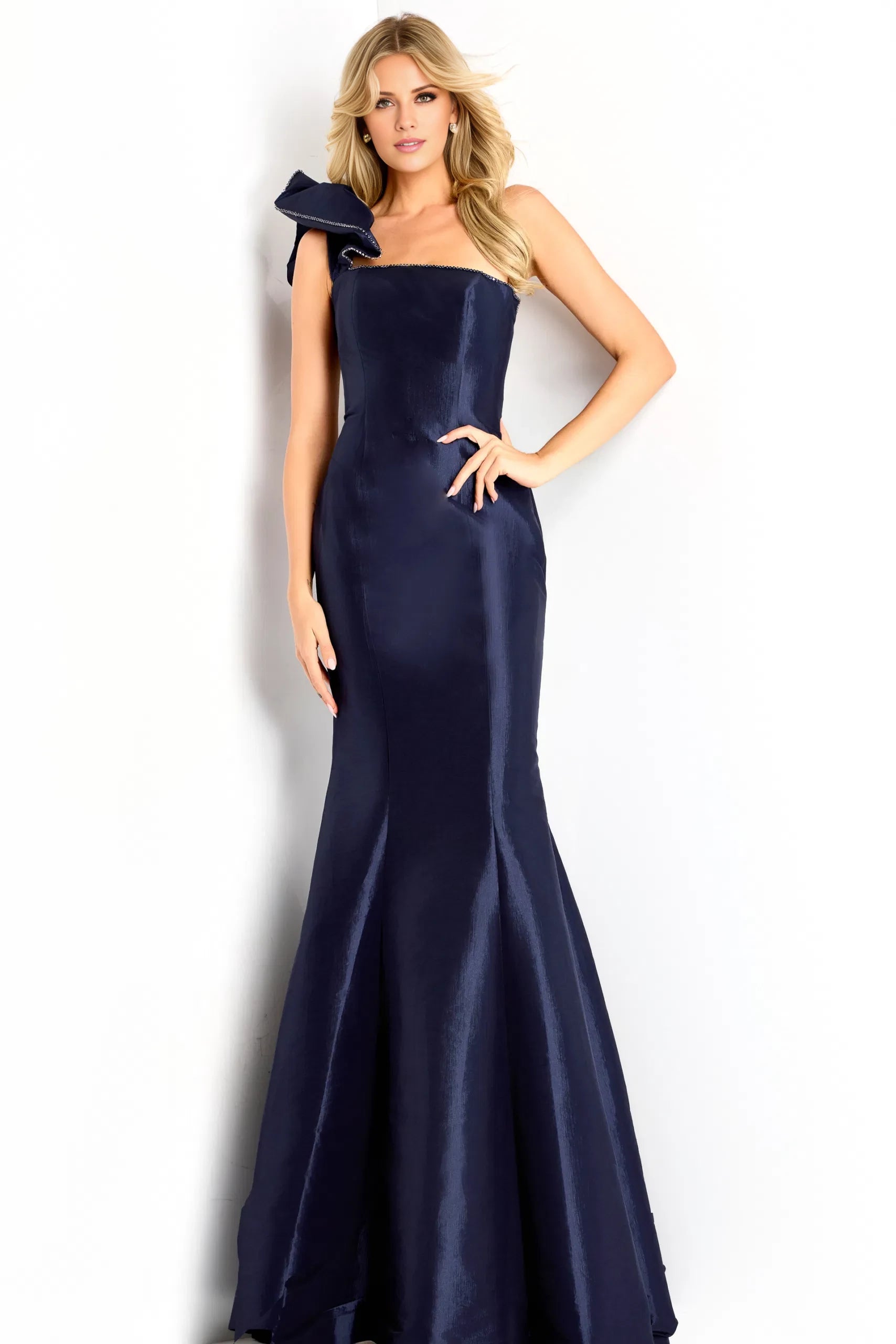 Elegant Mermaid One-Shoulder Sleeveless Open-Back Long Length Evening Dresses