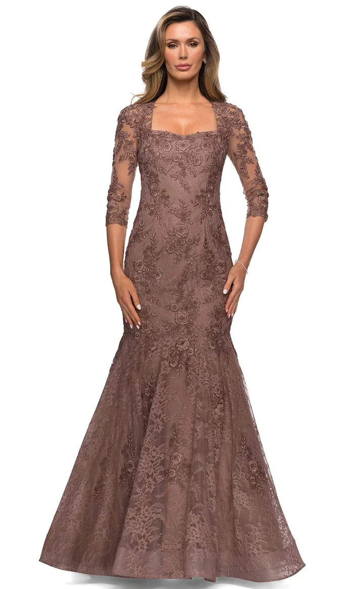 Elegant Mermaid Square-Neck Three-Quarter-Sleeve Lace-Back Dusty-Rose Lace Floor-Length Mother of the Bride Dresses