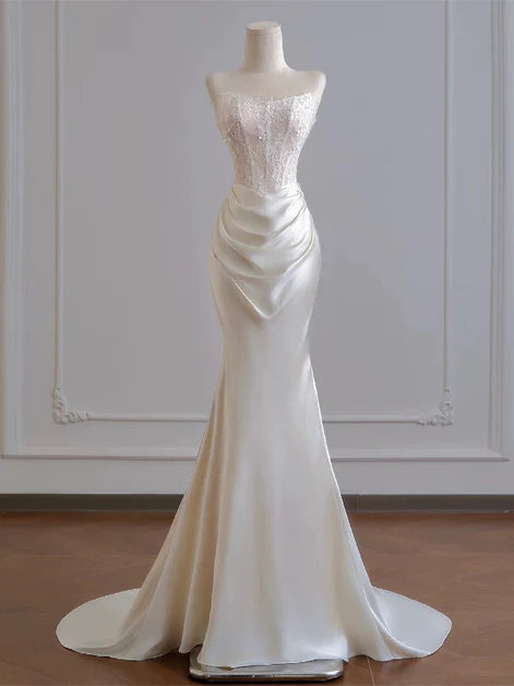 Elegant Mermaid Strapless Lace-Satin Ruched Back-Train Length Evening Dresses