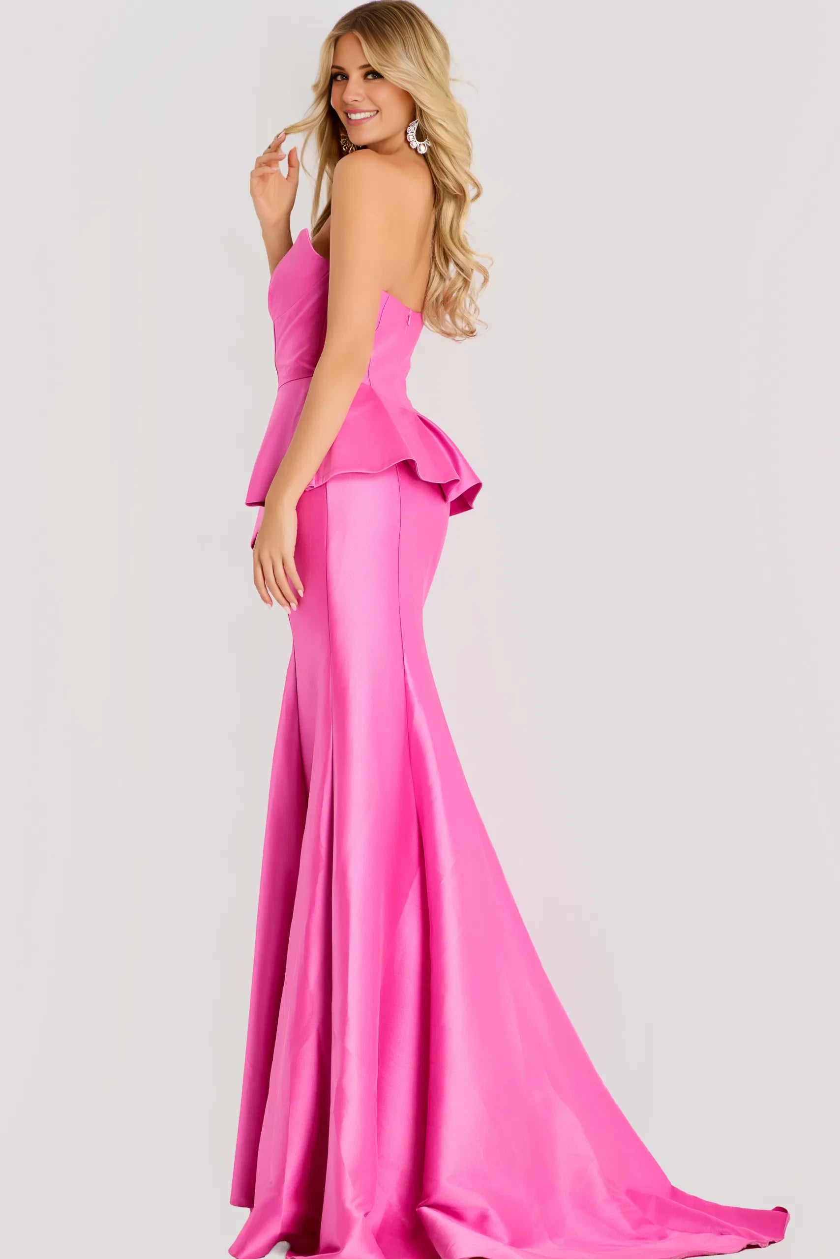 Elegant Mermaid Strapless Peplum-Accent Long Length Evening Dresses