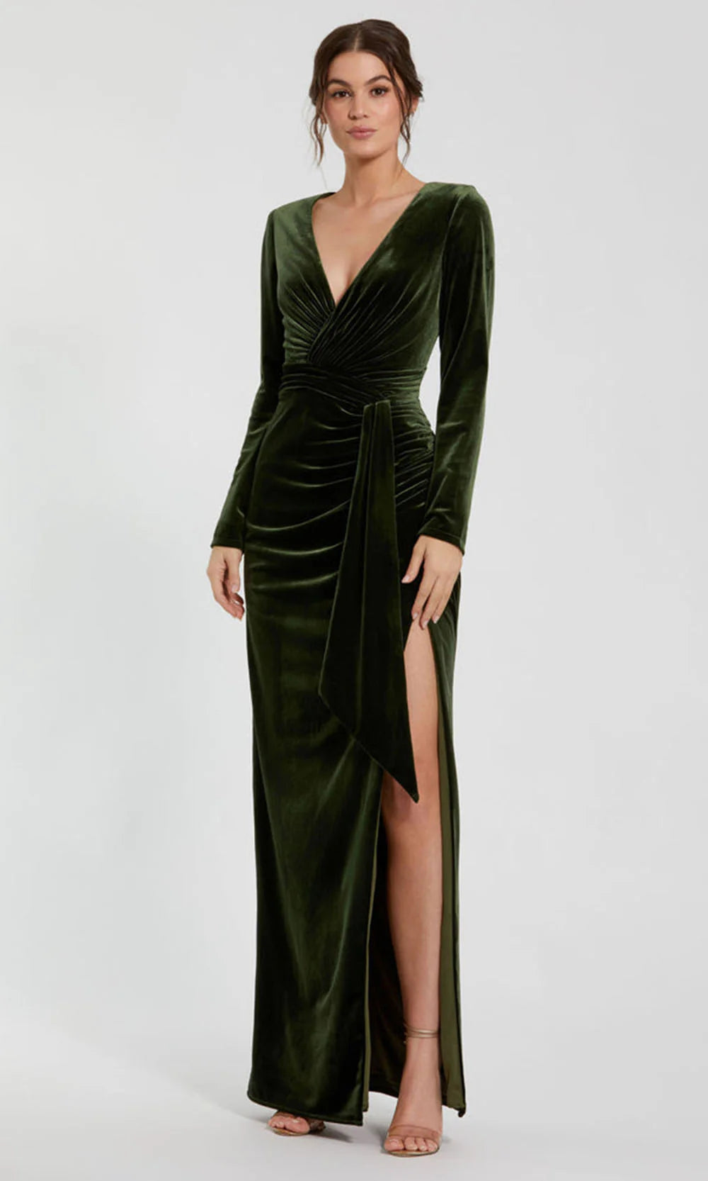 Elegant Sheath V-Neck Long-Sleeve-Tie-Back Emerald Velvet Ruched Floor-Length Mother of the Bride Dresses