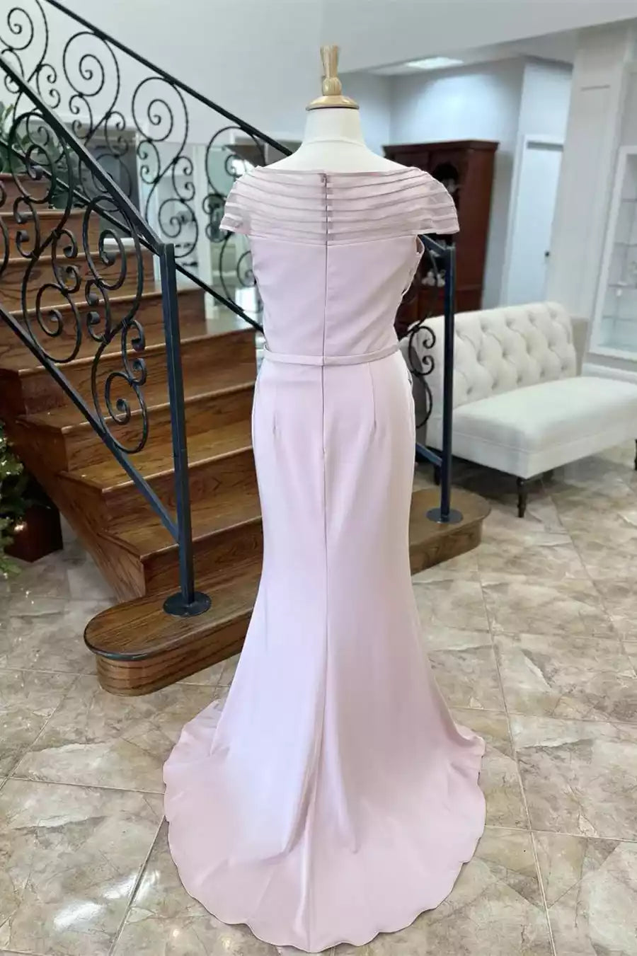 Elegant Blush Satin Mermaid Gown with Asymmetric Pleated Shoulder