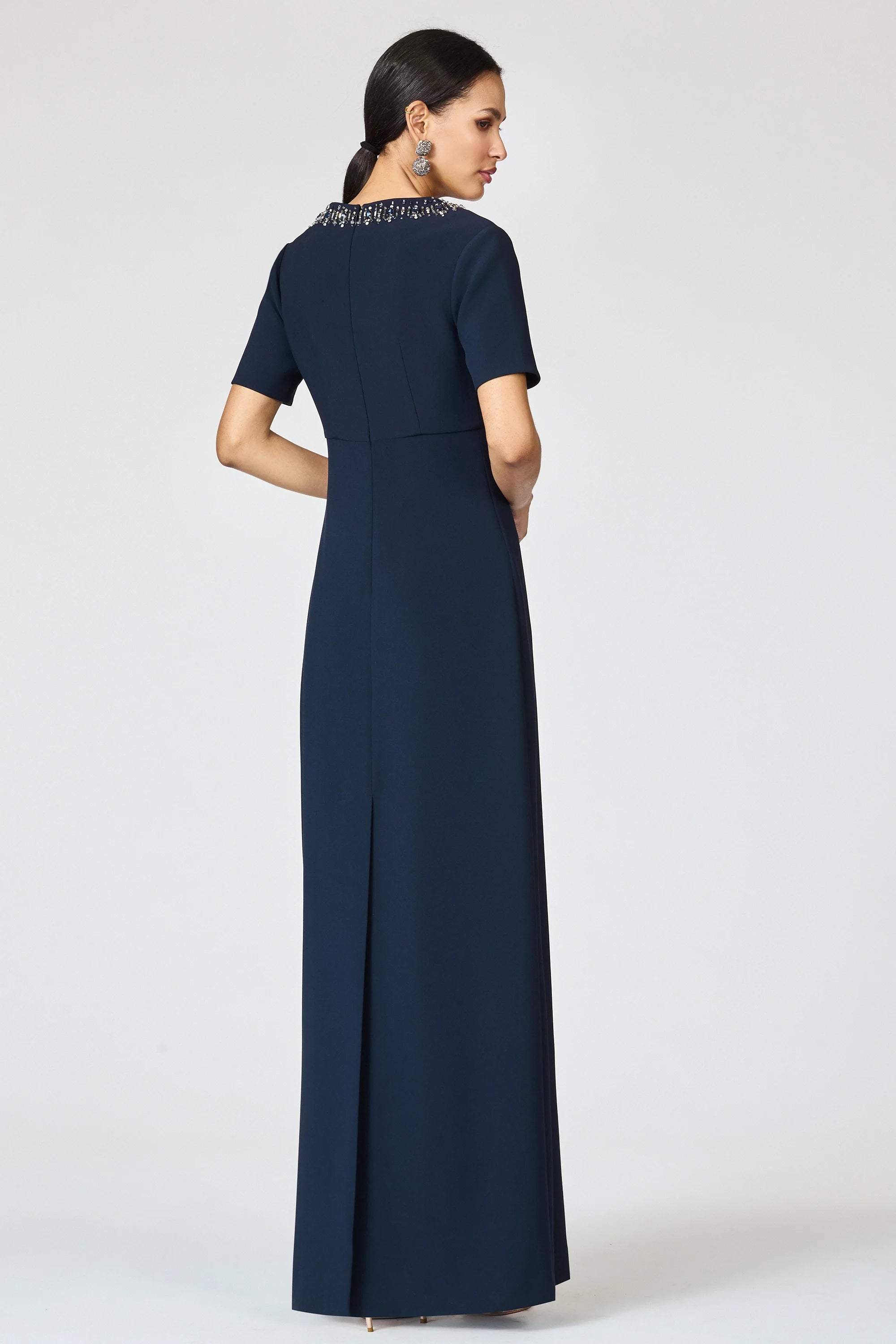 Elegant Crepe Mother of the Bride Dresses with Short Sleeves, Beaded Neckline and Back Slit Formal Gown