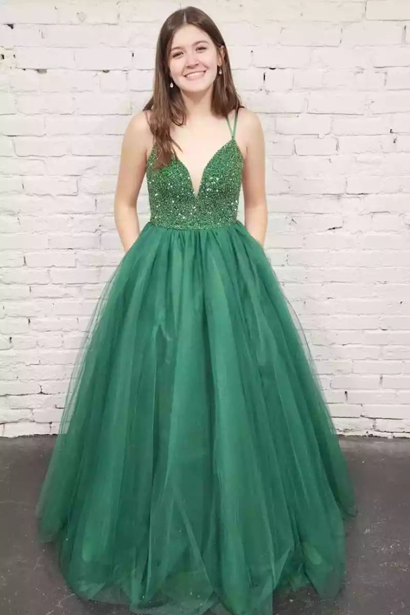 Elegant Emerald Tulle Ballgown with Sequin Bodice & Crisscross Back