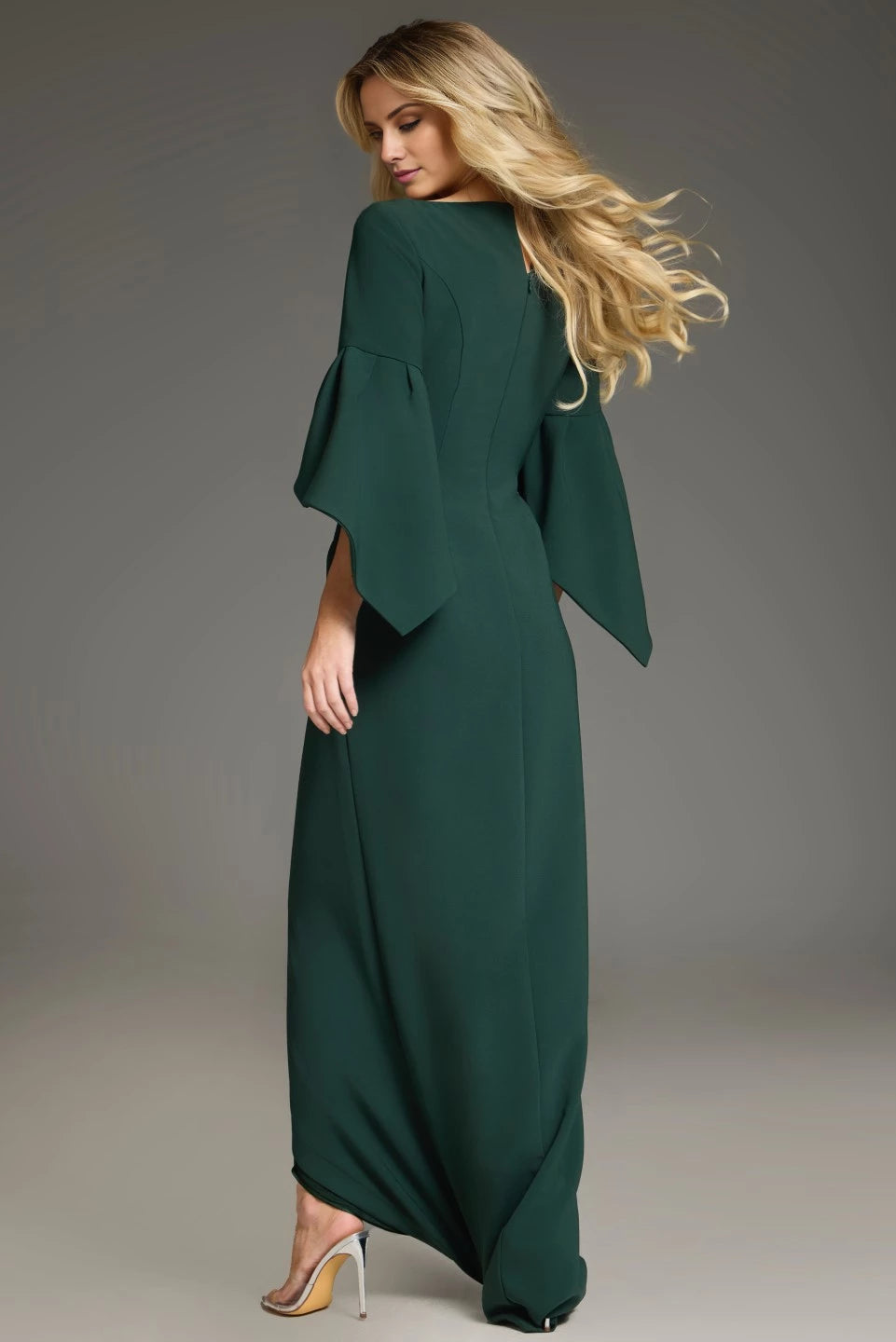 Elegant Floor-Length Gown with Bell Sleeves Evening Dresses