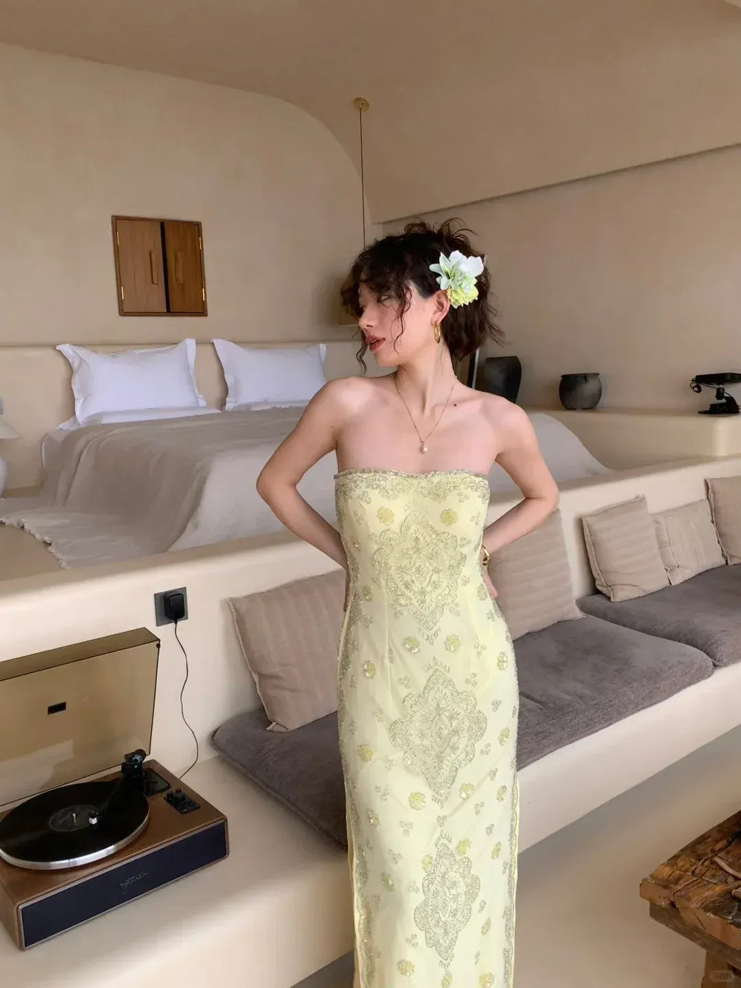 Elegant Gold Embroidery Pale Yellow Chiffon Strapless Sweetheart Neckline Gown