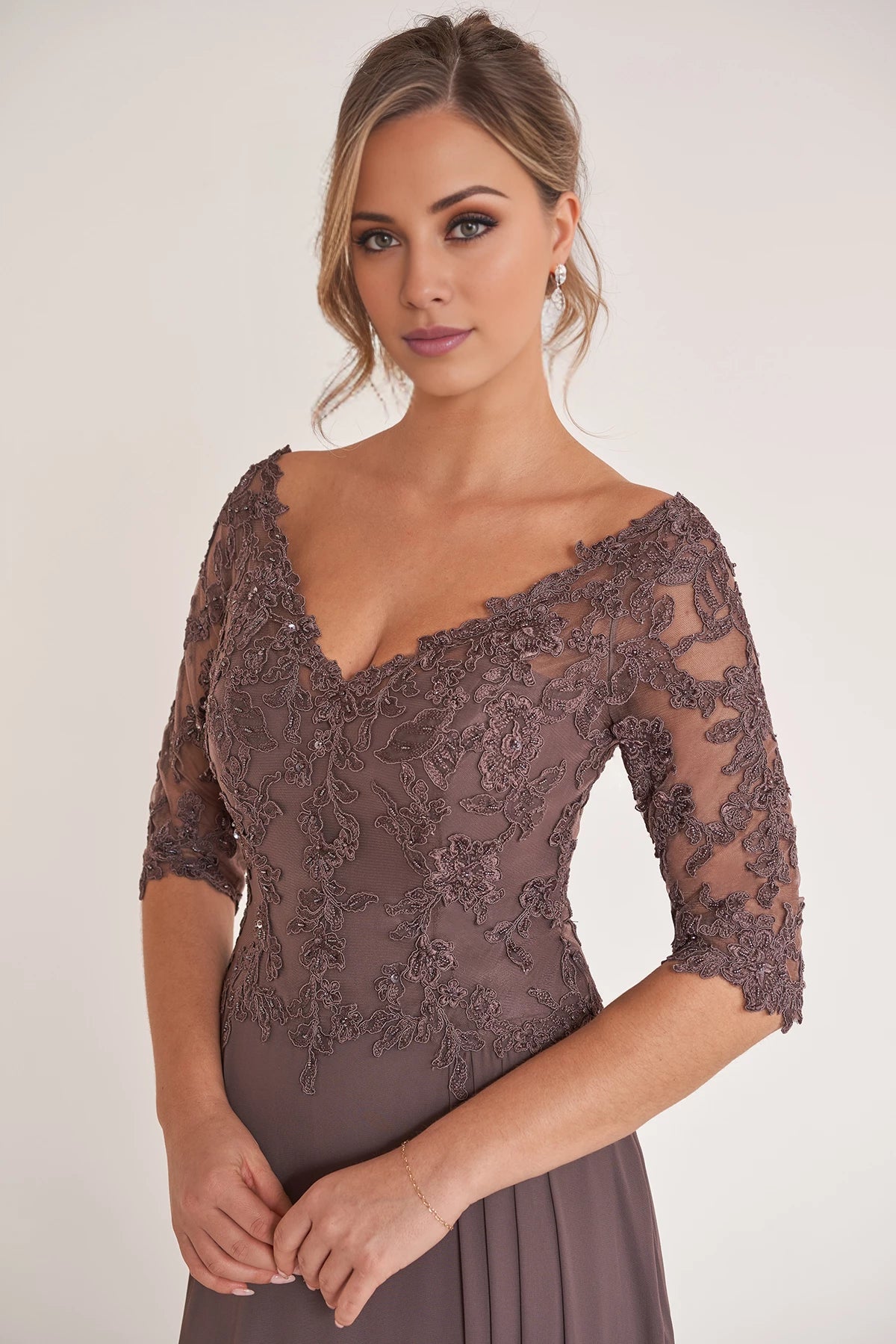 Elegant Lace and Chiffon A-Line Gown with Portrait Neckline and Three-Quarter Sleeves Mother of the Bride Dresses