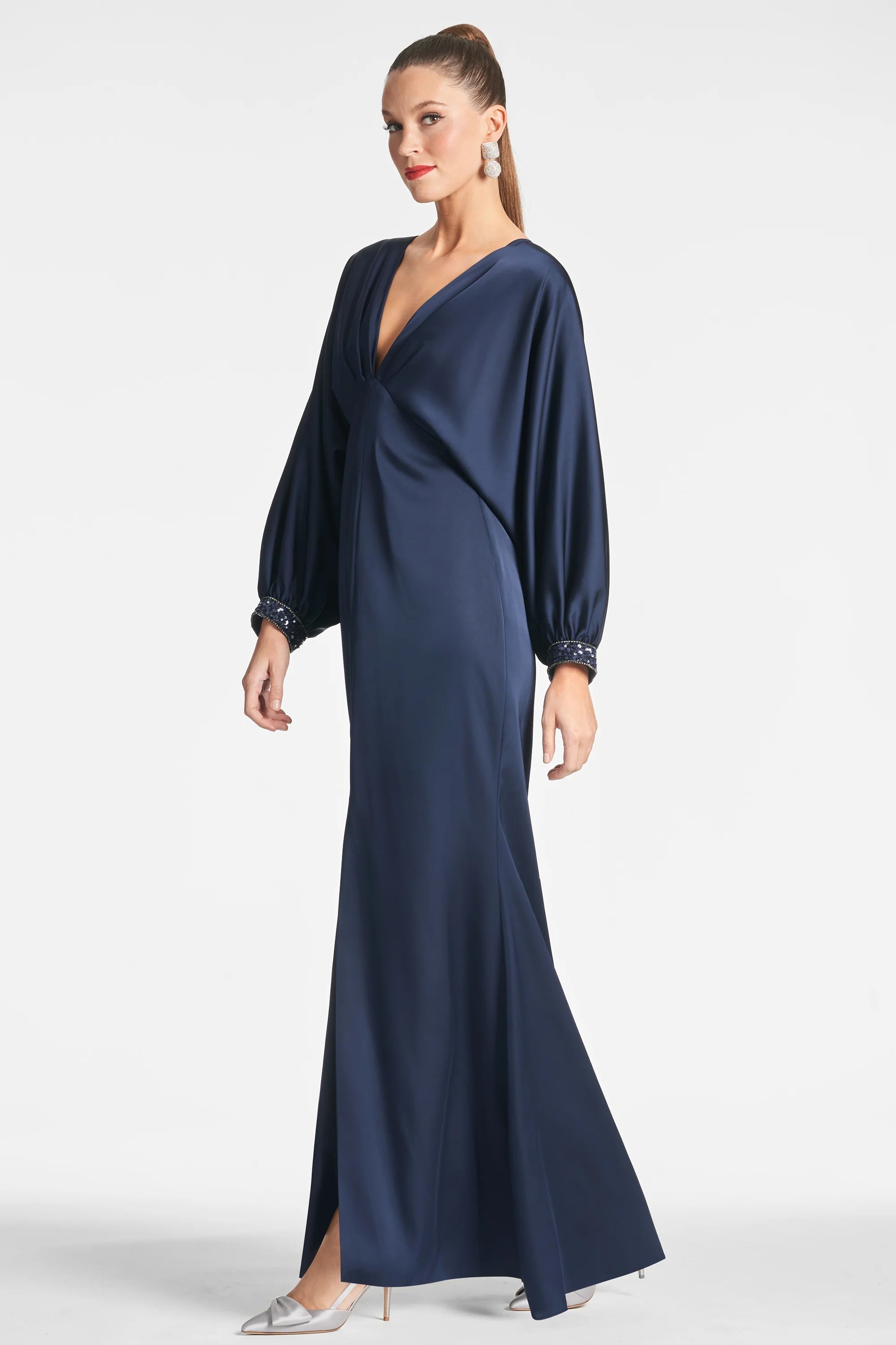 Elegant Navy Satin Mother of the Bride Dresses with V-Neck, Beaded Balloon Sleeves and High Slit