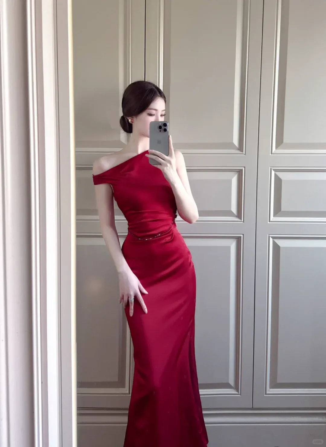 Elegant Sheath One-Shoulder Ruched Red Satin Gown