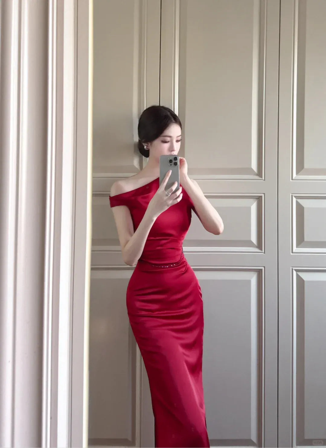 Elegant Sheath One-Shoulder Ruched Red Satin Gown