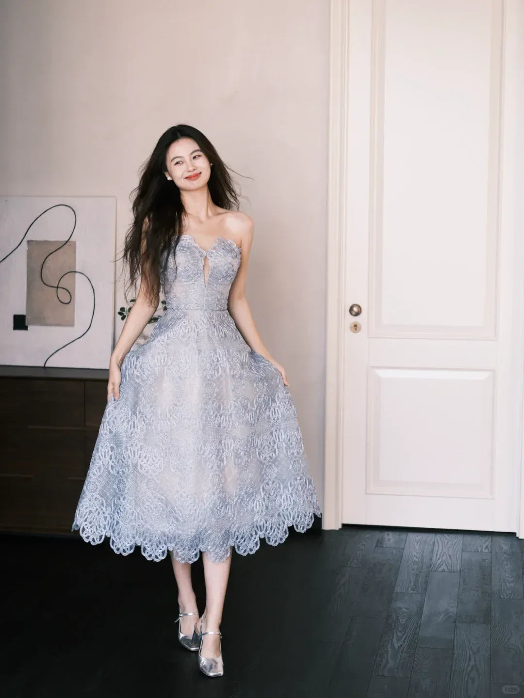 Elegant Silver Lace Embroidery Strapless Sweetheart Neckline Midi Dress