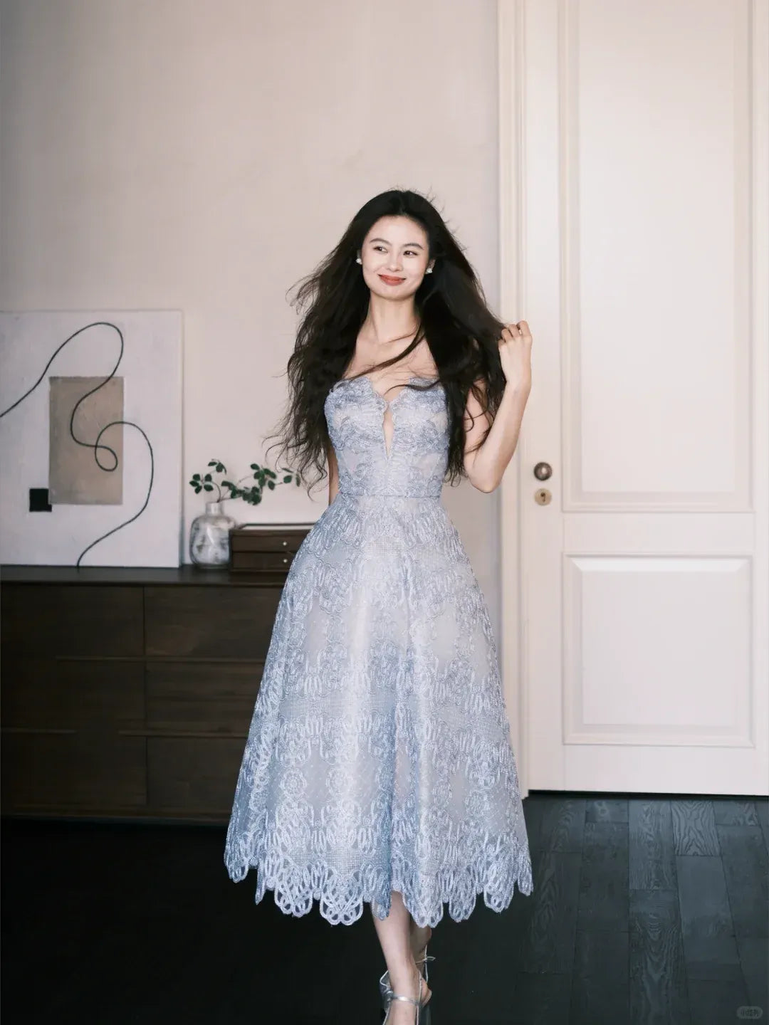 Elegant Silver Lace Embroidery Strapless Sweetheart Neckline Midi Dress