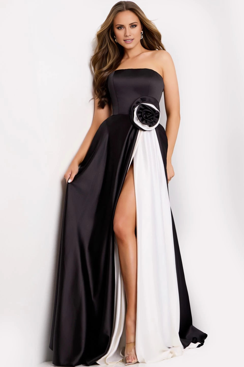 Elegant Strapless Gown with Floral Waist Accent Evening Dresses